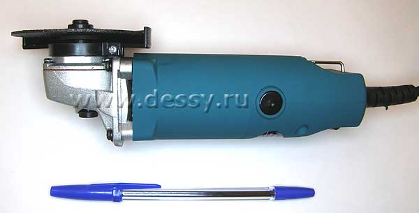 Вид угловой шлифовальной машинки (болгарки) ROYCE RDG-500S снизу в сравнении с авторучкой