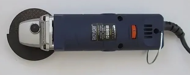 Вид тыльной стороны угловой шлифовальной машинки (болгарки) ROYCE RDG-500S