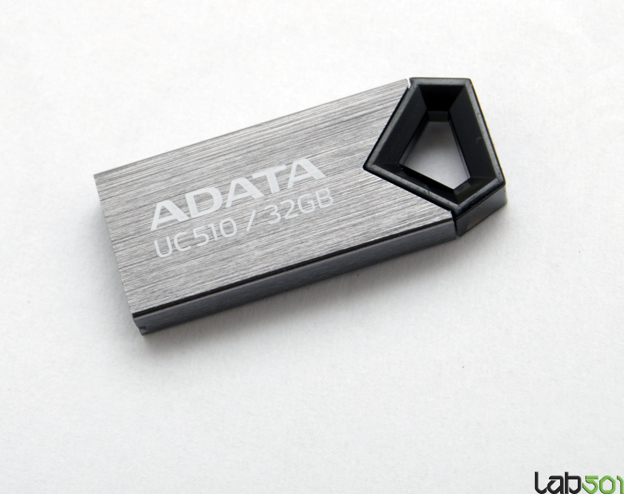 USB  32GB A-DATA UC510 TITANIUM