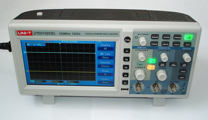 UTD2102CEL осциллограф UTD2102CEL осциллограф