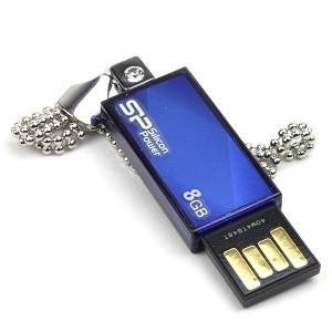 USB накопитель 16GB QUMO Инь и Ян белый / черный (с защитой от записи)