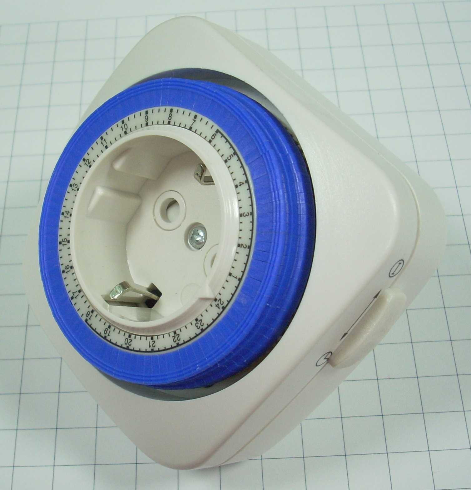 Купить Camelion BND-50 / G5A. Таймер механический розеточный, 24 ч. 230 ...