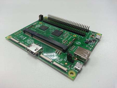    Raspberry Pi Compute Module Development Kit