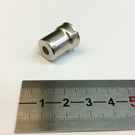 Колпачок антенны магнетрона (h = 19 мм, d = 14.5/13 мм, отв. круглое 5 мм)
