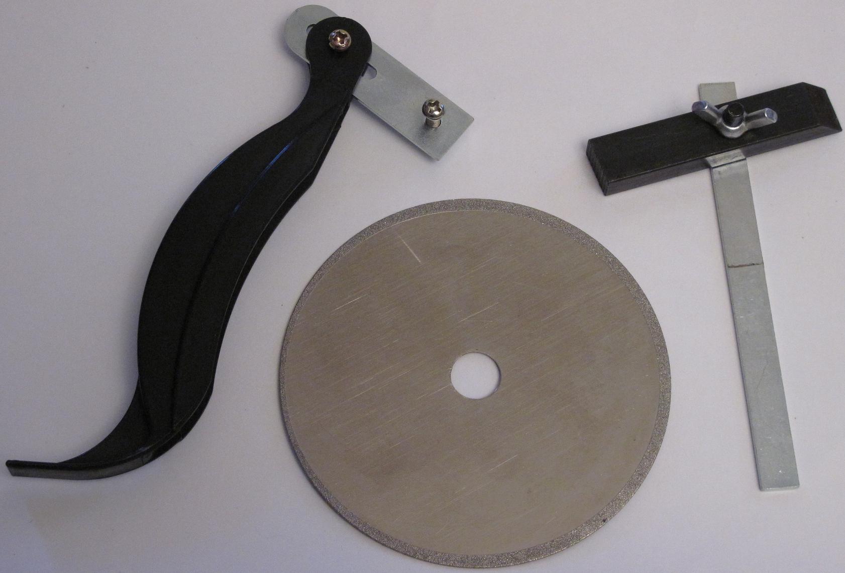 Щиток, барашковая железка и алмазный диск настольной мини пилорамы J1F-DC100