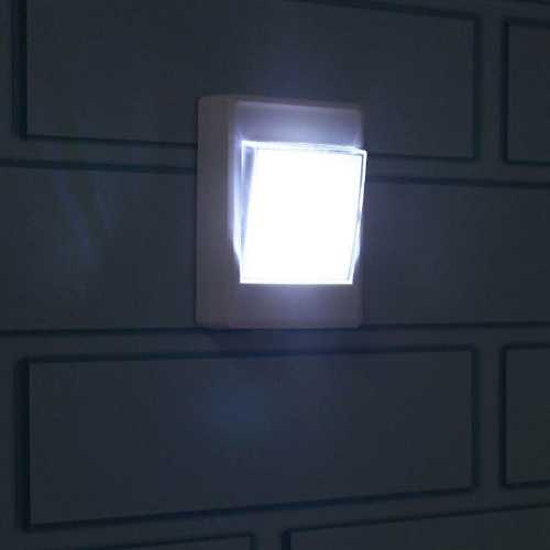 Компактный настенный светильник 3W LED